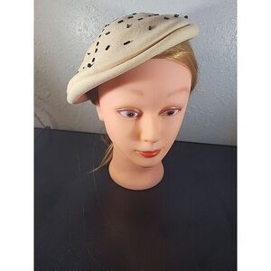 Vintage Gardenia Marrimac Wool Beret‎ Style Hat  Cream Wilshire